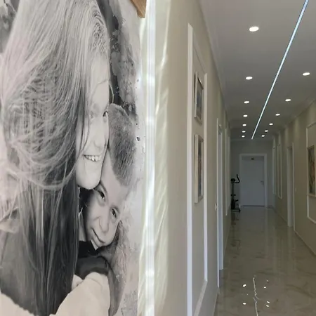 Frenki's Appartments Hotel