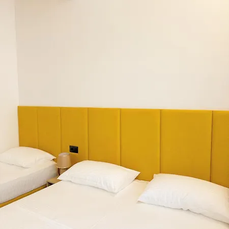 Frenki's Appartments Hotel