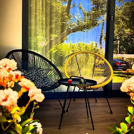 Frenki's Appartments Hotel *
