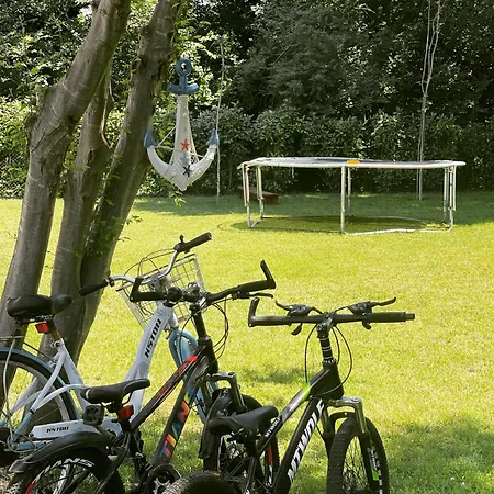 מלון Frenki's Velipojë