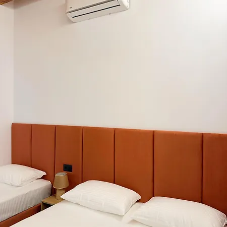 Frenki's Appartments * Velipojë