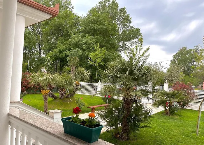 Frenki's Hotel Velipojë