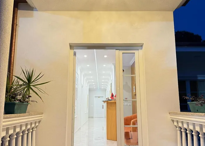 Frenki's Hotel Velipojë